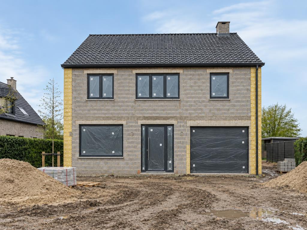Voor: Nieuwbouw afgewerkt in gevelsteen